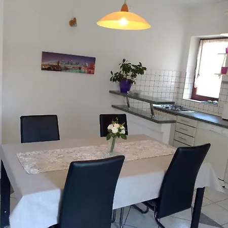 Appartement Apartman Carlo *