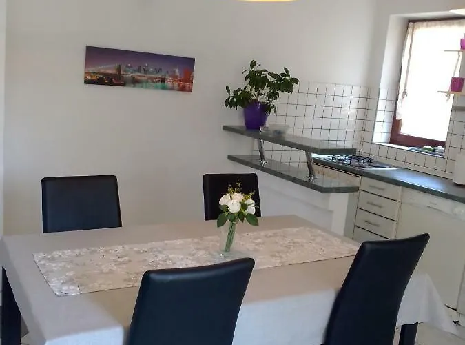 Appartement Apartman Carlo *